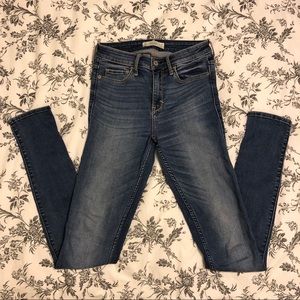 Abercrombie & Fitch Skinny High Rise Jeans 2L
